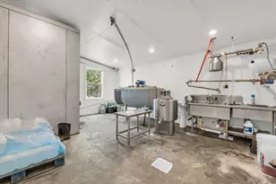 261 Windmill Ln, Waco, TX 76705 - Photo 32