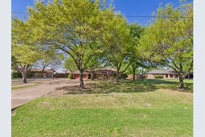 713 Barton Avenue, Glenn Heights, TX 75154 - Photo 4