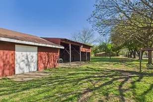 713 Barton Ave, Glenn Heights, TX 75154 - Photo 16