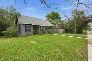 909 N 34th St, Waco, TX 76710 - Photo 6