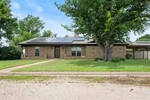 2200 SE 26th Ave, Mineral Wells, TX 76067 - Photo 1