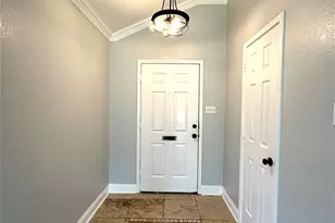 813 Essex Dr, McKinney, TX 75071 - Photo 2