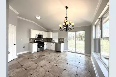 813 Essex Drive, McKinney, TX 75071 - Photo 4