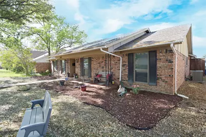 2307 Statler Drive, Carrollton, TX 75007 - Photo 2