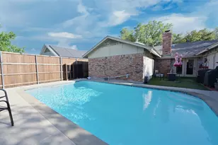 2307 Statler Dr, Carrollton, TX 75007 - Photo 4