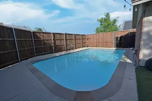 2307 Statler Dr, Carrollton, TX 75007 - Photo 6