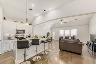 247 Dakota Dr, Waxahachie, TX 75167 - Photo 6