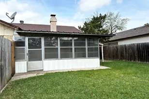 4726 Oakwood Dr, Garland, TX 75043 - Photo 14