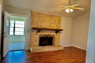 4726 Oakwood Dr, Garland, TX 75043 - Photo 4