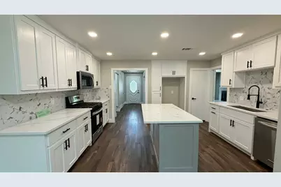 429 Stroud Lane, Garland, TX 75043 - Photo 8