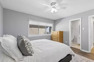 9605 Robin Song, Dallas, TX 75243 - Photo 14