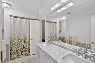 10128 Cimmaron Trail, Dallas, TX 75243 - Photo 22