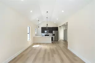 643 Rayenell Ave, Dallas, TX 75217 - Photo 4