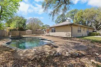 2125 Lakecrest Drive, Grapevine, TX 76051 - Photo 26