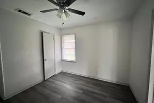 208 N 36th St, Corsicana, TX 75110 - Photo 12