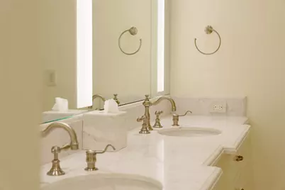 2025 Woodall Rodgers Freeway #52, Dallas, TX 75201 - Photo 30