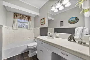 513 N 38th St, Corsicana, TX 75110 - Photo 10