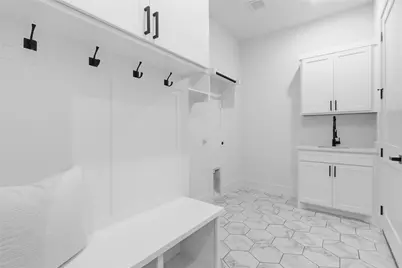 3906 Harlingen Street, Dallas, TX 75212 - Photo 4