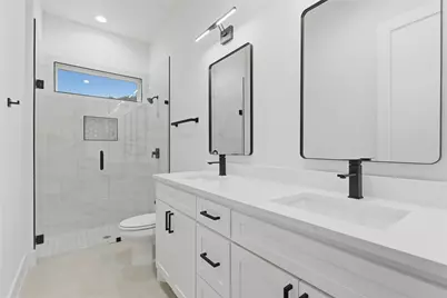 3906 Harlingen Street, Dallas, TX 75212 - Photo 18