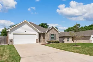 218 Skiff Dr, Gun Barrel City, TX 75156 - Photo 4