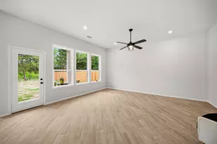 232 Hilltop Dr, Ennis, TX 75119 - Photo 14