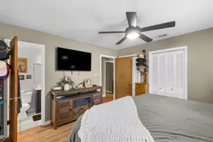 602 Colonial Dr, Athens, TX 75751 - Photo 8