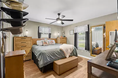 602 Colonial Drive, Athens, TX 75751 - Photo 8