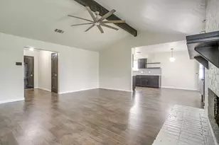 2733 Southpark Ln, Fort Worth, TX 76133 - Photo 10