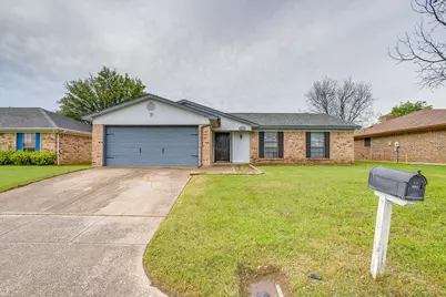 2733 Southpark Lane, Fort Worth, TX 76133 - Photo 1