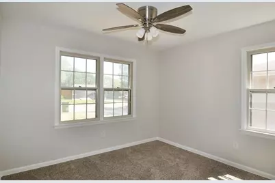 402 E Carolyn Drive, Garland, TX 75041 - Photo 16