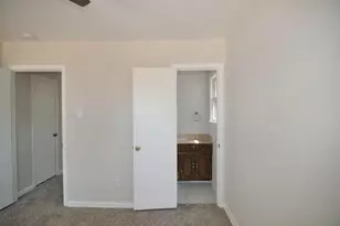 402 E Carolyn Dr, Garland, TX 75041 - Photo 14