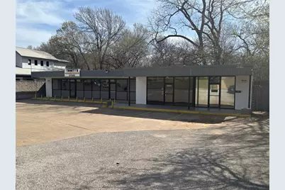 1009 N Bowen Road, Arlington, TX 76012 - Photo 1