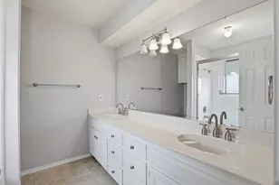 5845 Water Ridge Dr, Arlington, TX 76016 - Photo 10