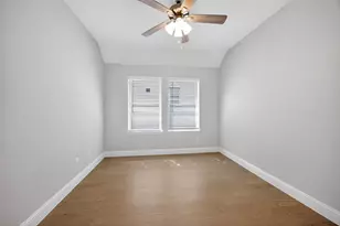 1812 Valencia Dr, Little Elm, TX 75068 - Photo 10