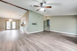 2705 Black Oak Ln, Arlington, TX 76012 - Photo 8