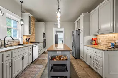 2326 Parrott Avenue, Waco, TX 76707 - Photo 12