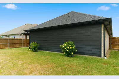1005 Tippit, Greenville, TX 75402 - Photo 18