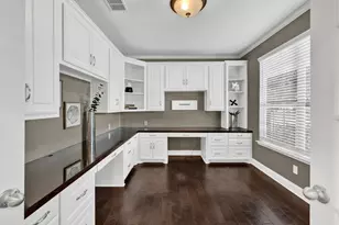 1097 Southampton Dr, Frisco, TX 75036 - Photo 2