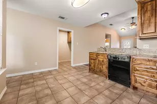 1251 W Hyman St, Stephenville, TX 76401 - Photo 8