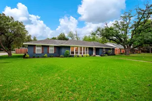 3001 Lavita Ln, Farmers Branch, TX 75234 - Photo 2