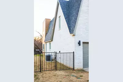 306 Oakbend Drive, Lewisville, TX 75067 - Photo 20