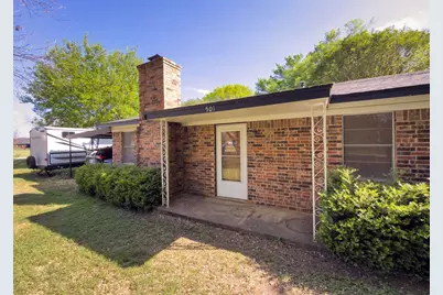 501 W Washington Avenue, Whitney, TX 76692 - Photo 2