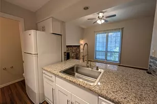 2921 Shelby Ave, Dallas, TX 75219 - Photo 6