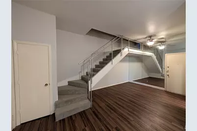 2921 Shelby Avenue, Dallas, TX 75219 - Photo 2