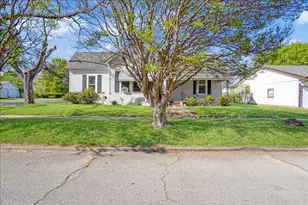 1231 W Woodard St, Denison, TX 75020 - Photo 4