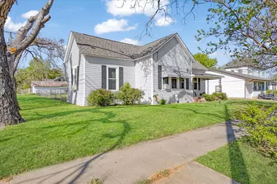 1231 W Woodard Street, Denison, TX 75020 - Photo 2