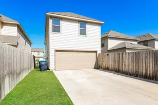 5640 Willamette Dr, Fort Worth, TX 76119 - Photo 2