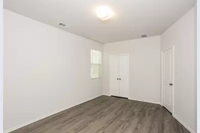 5640 Willamette Drive, Fort Worth, TX 76119 - Photo 6