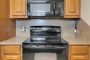 202 Wildcat Dr, Lacy Lakeview, TX 76705 - Photo 12