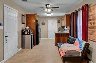 202 Wildcat Dr, Lacy Lakeview, TX 76705 - Photo 8